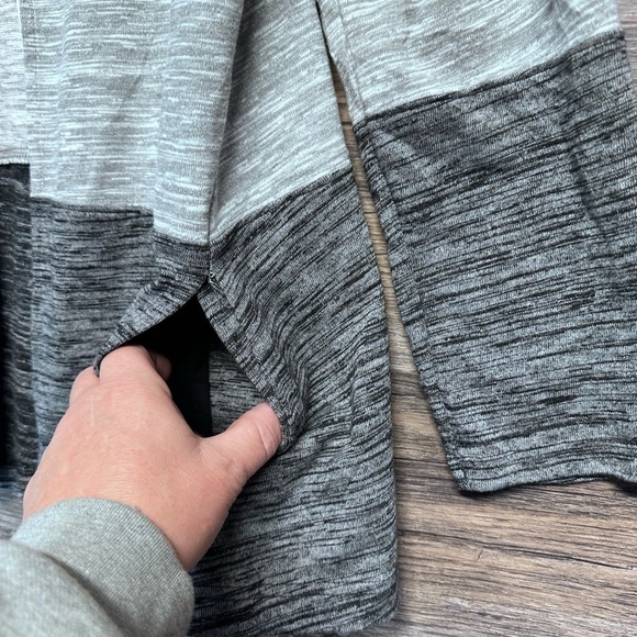 Talbots Colorblock Cardigan Sweater Womens Size LP - Picture 4 of 7